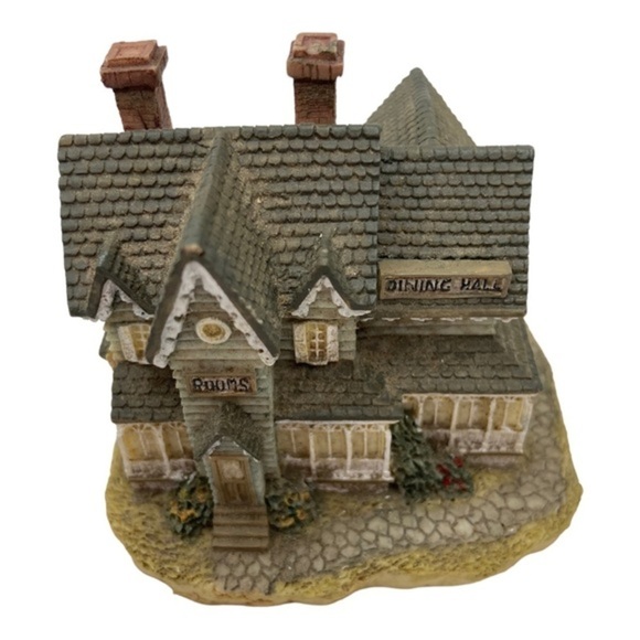 The Americana Collection Mrs. Applegate's Boarding House AH24 - Picture 3 of 10